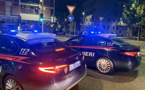 Lite davanti a un locale, intervengono i Carabinieri a Candelo