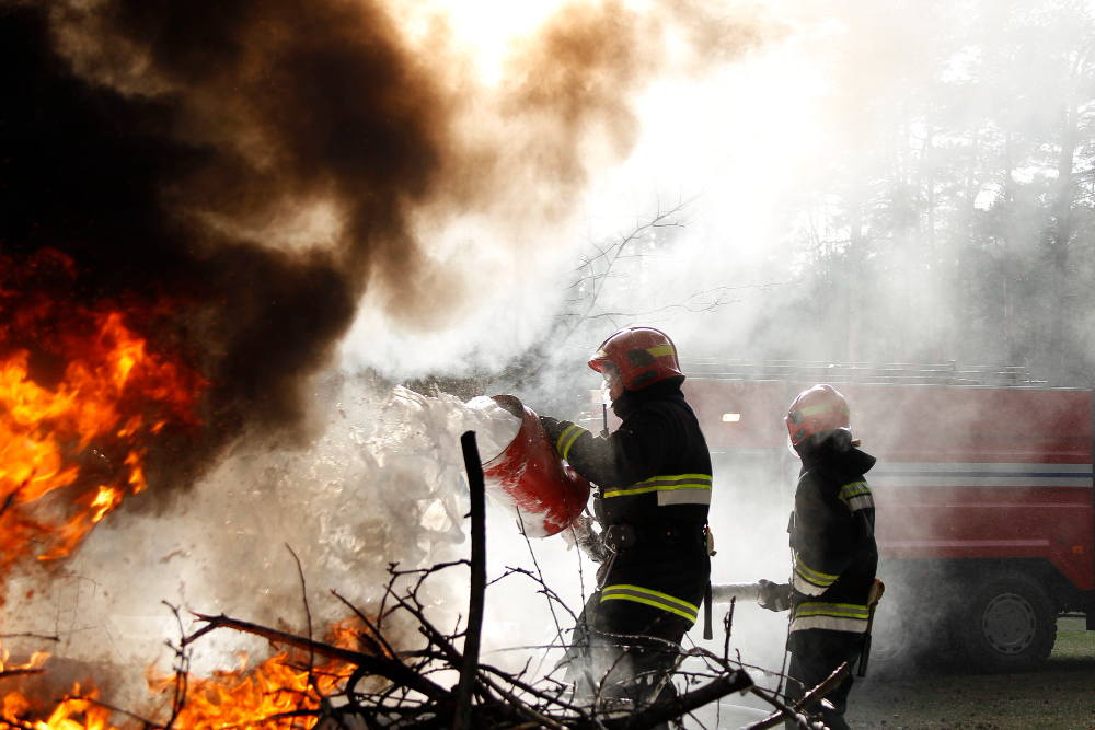 Incendio sul Monte Barone, chiusa via Cavallero