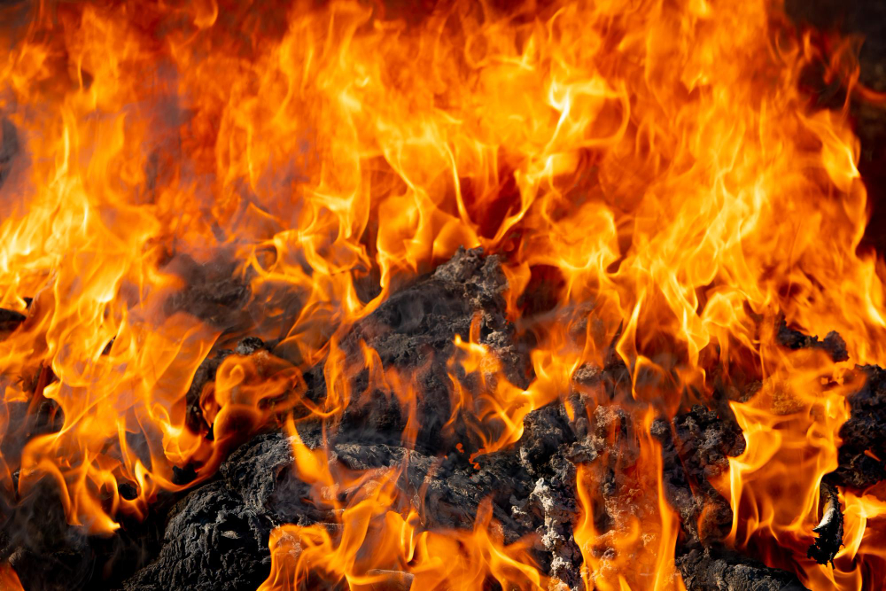 Incendio al Monte Barone, una base per le squadre