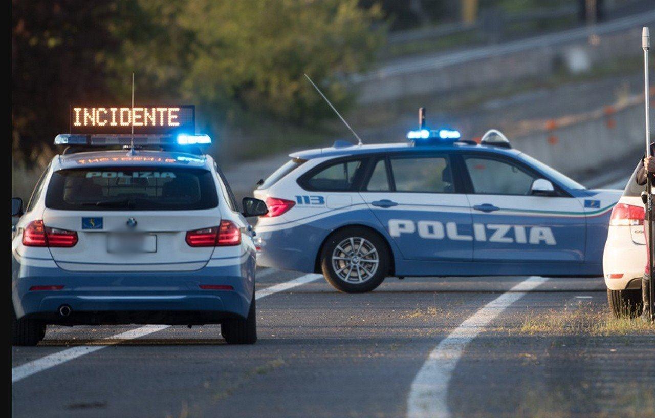 Scontro frontale tra auto: due feriti a Cossato