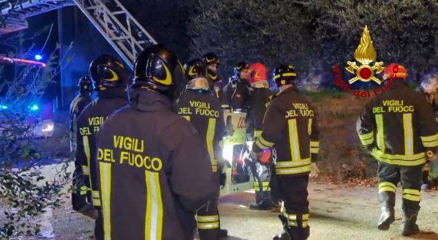 Principio d’incendio in un cantiere, intervento a Biella